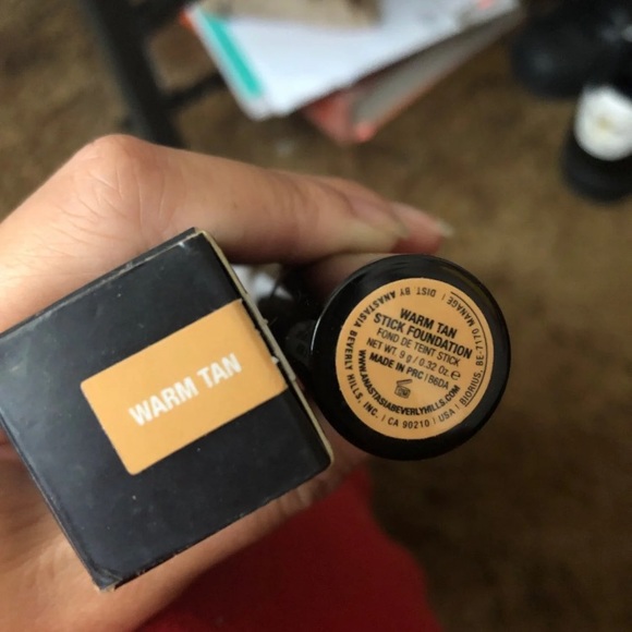 Anastasia Beverly Hills Stick Foundation - Picture 2 of 3